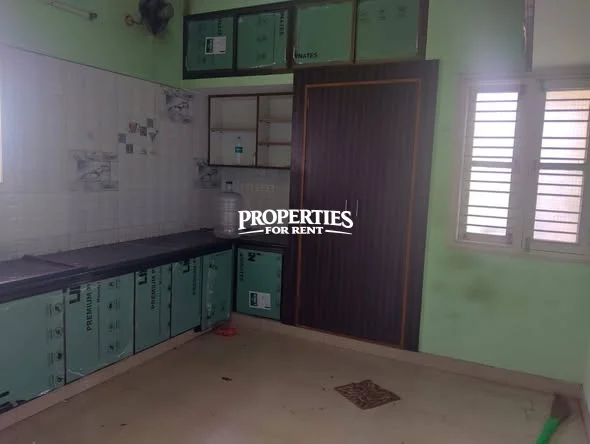 2bhk semi furnished house in hirendahalli ( near East point engineering college)