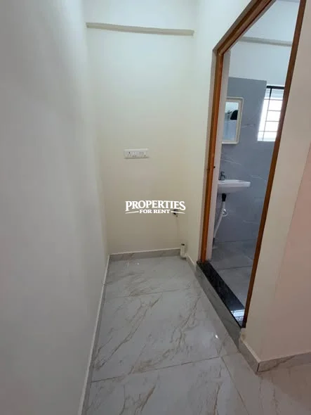 🏰 A PREMIUM flat of 2BHK | KUDLU GATE (NEAR HSR LAYOUT)