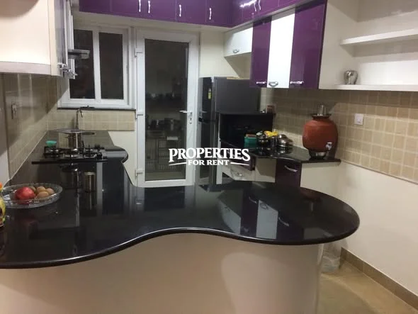 Budget Friendly Room With Attached Washroom In Fully Furnished 3.5 BHK 🏠