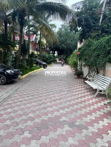 🏠 Male Replacement Needed – Spacious Room in 3BHK (Marathahalli)