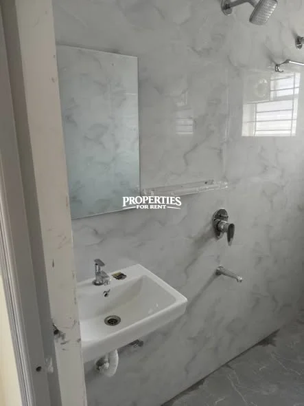 🏠 NO BROKERAGE | 2BHK SEMI-FURNISHED | KASAVANAHALLI